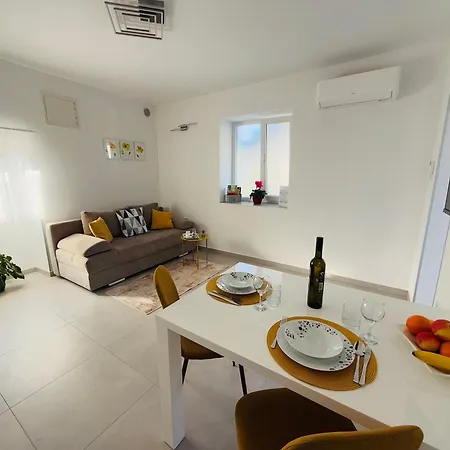 Erika - For 2 Near The Apartman